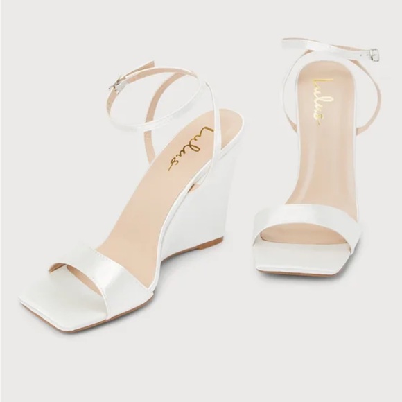 Ivory Ankle strap wedge sandals size 7 - Picture 10 of 15